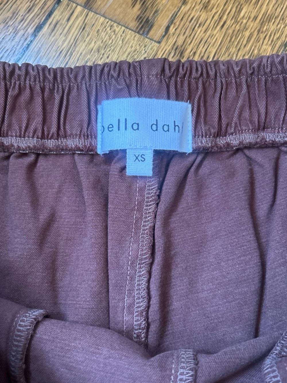 Bella Dahl Catalina Wide-Leg Pull-On Pants in Chestnut Brown - Picture 4 of 5